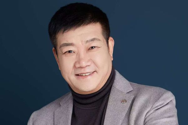 张青之照片